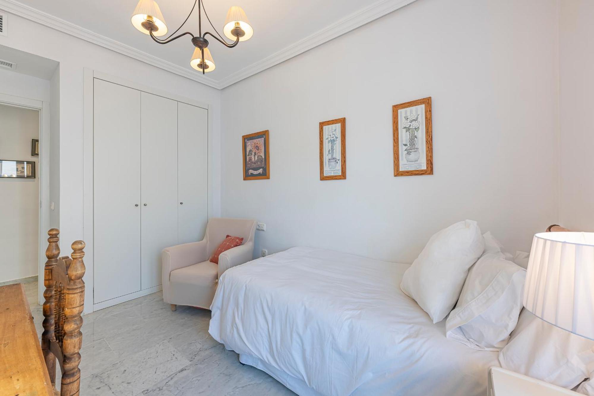 Increible Piso 4 Dorm, Terraza, Parking & Pool Apartamento *