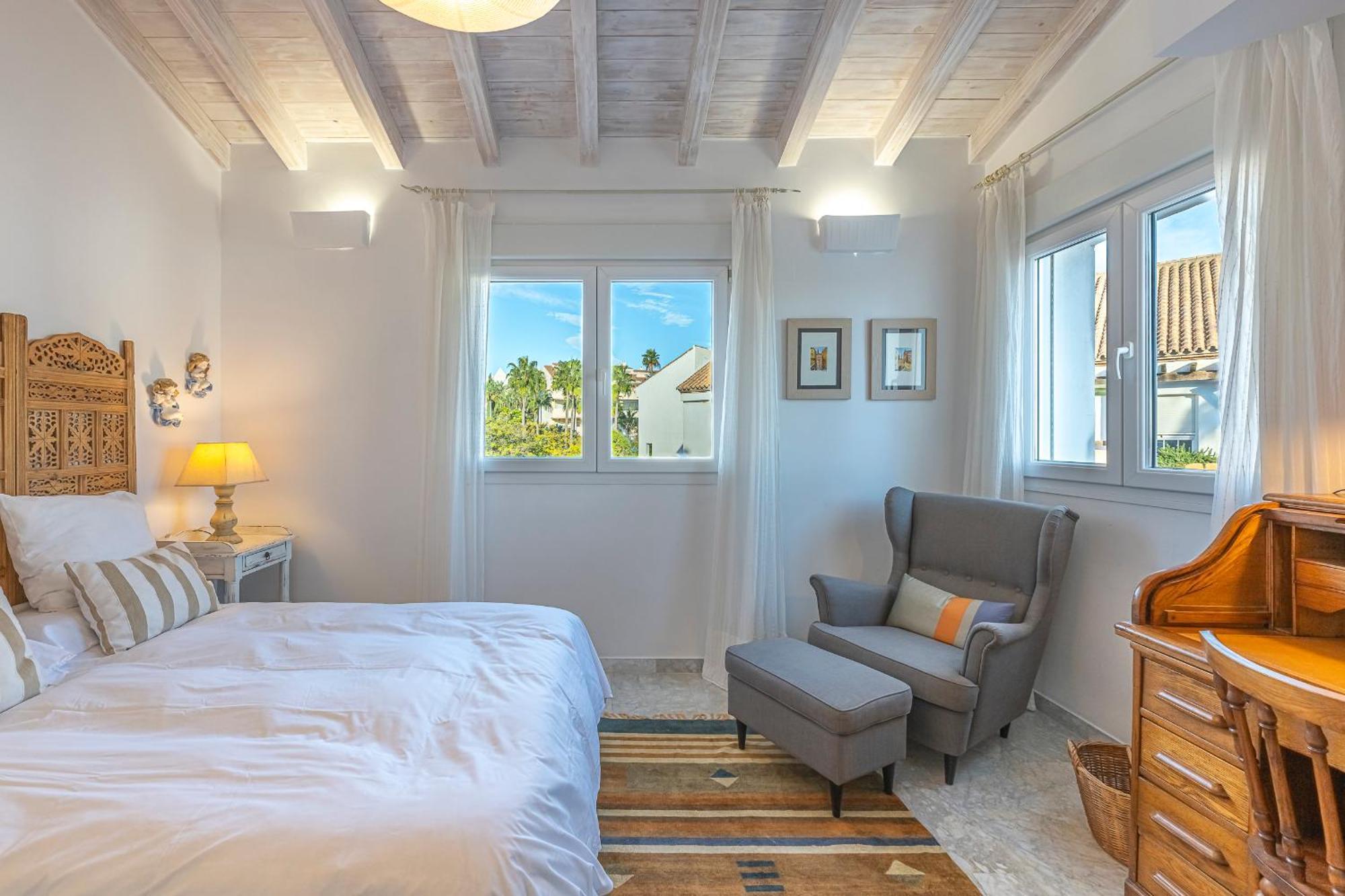 Increible Piso 4 Dorm, Terraza, Parking & Pool Apartamento