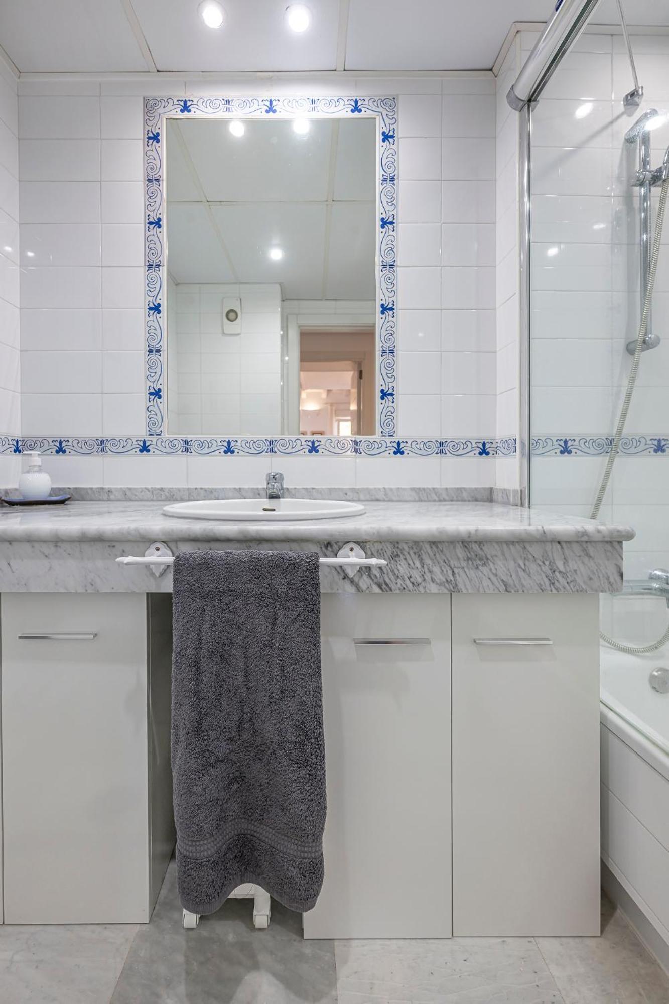 Increible Piso 4 Dorm, Terraza, Parking & Pool Apartamento *