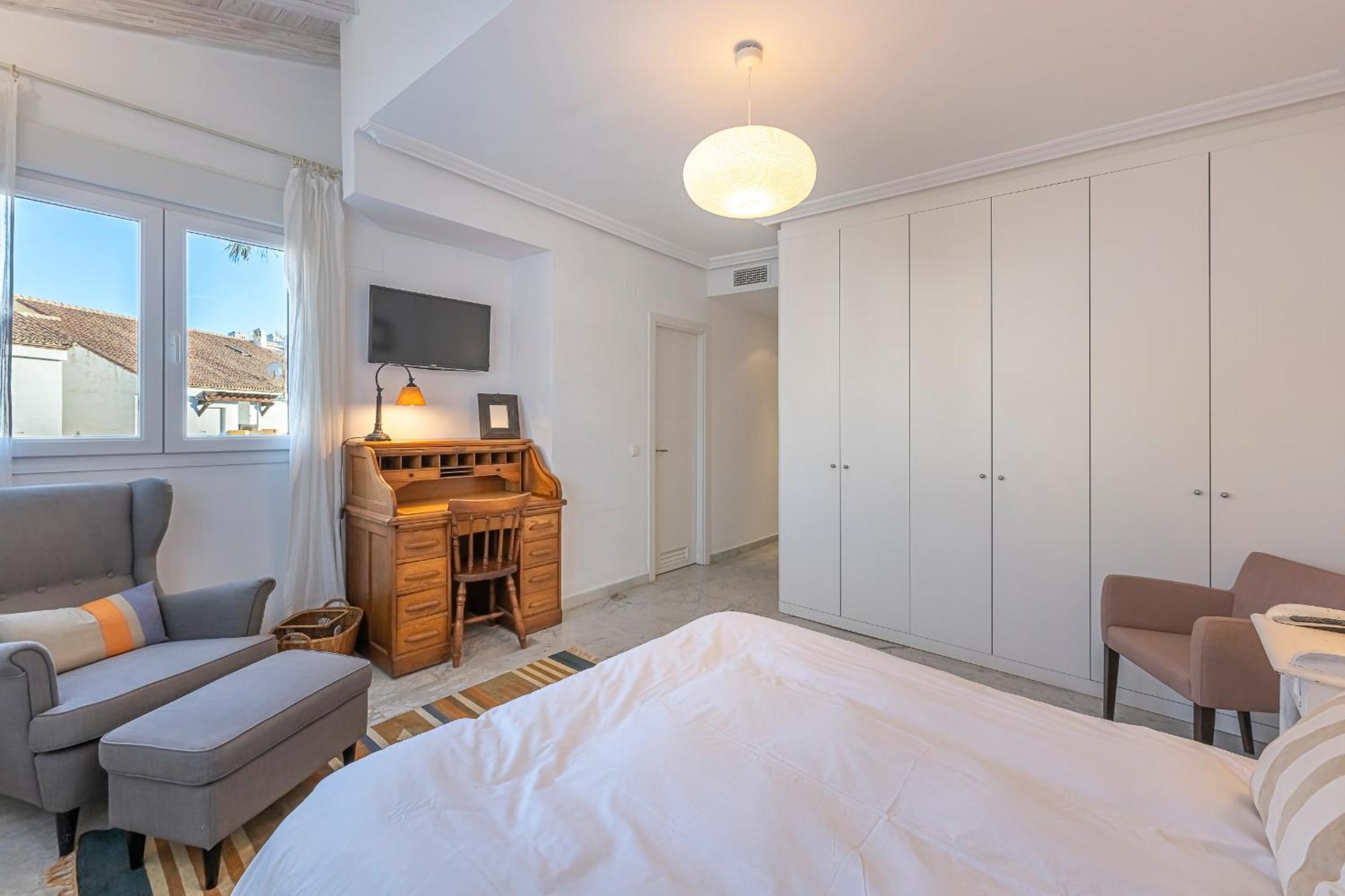 Increible Piso 4 Dorm, Terraza, Parking & Pool *