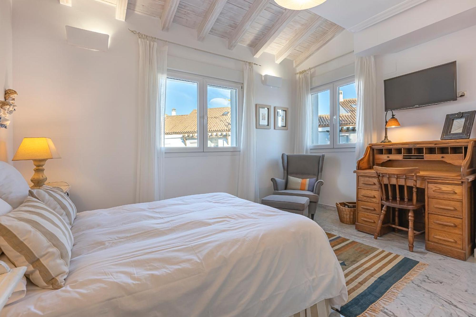 Increible Piso 4 Dorm, Terraza, Parking & Pool Appartement Marbella