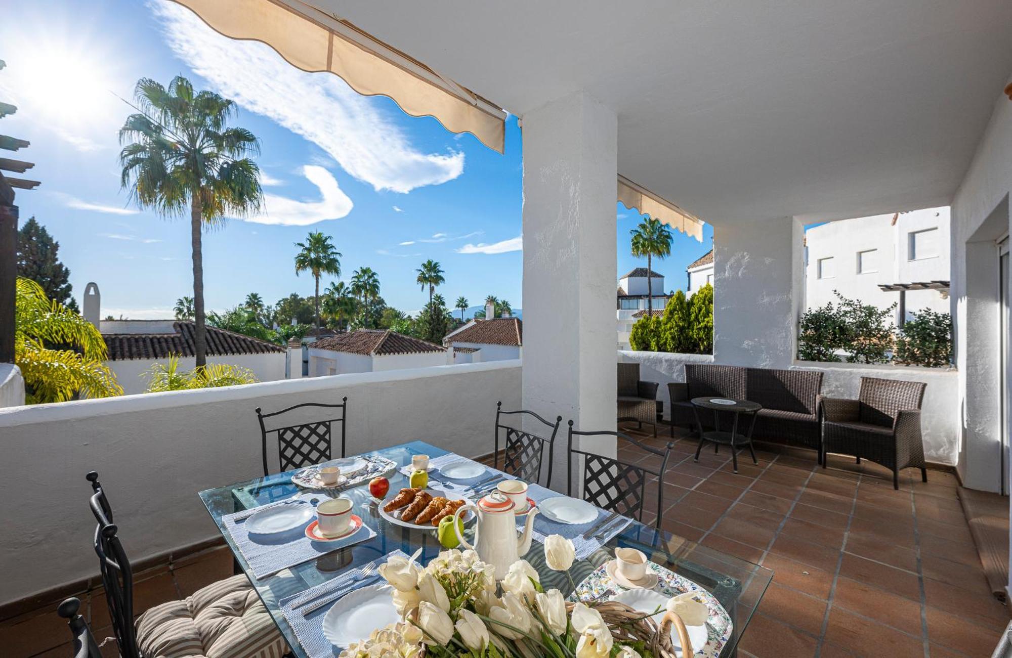 Increible Piso 4 Dorm, Terraza, Parking & Pool Marbella