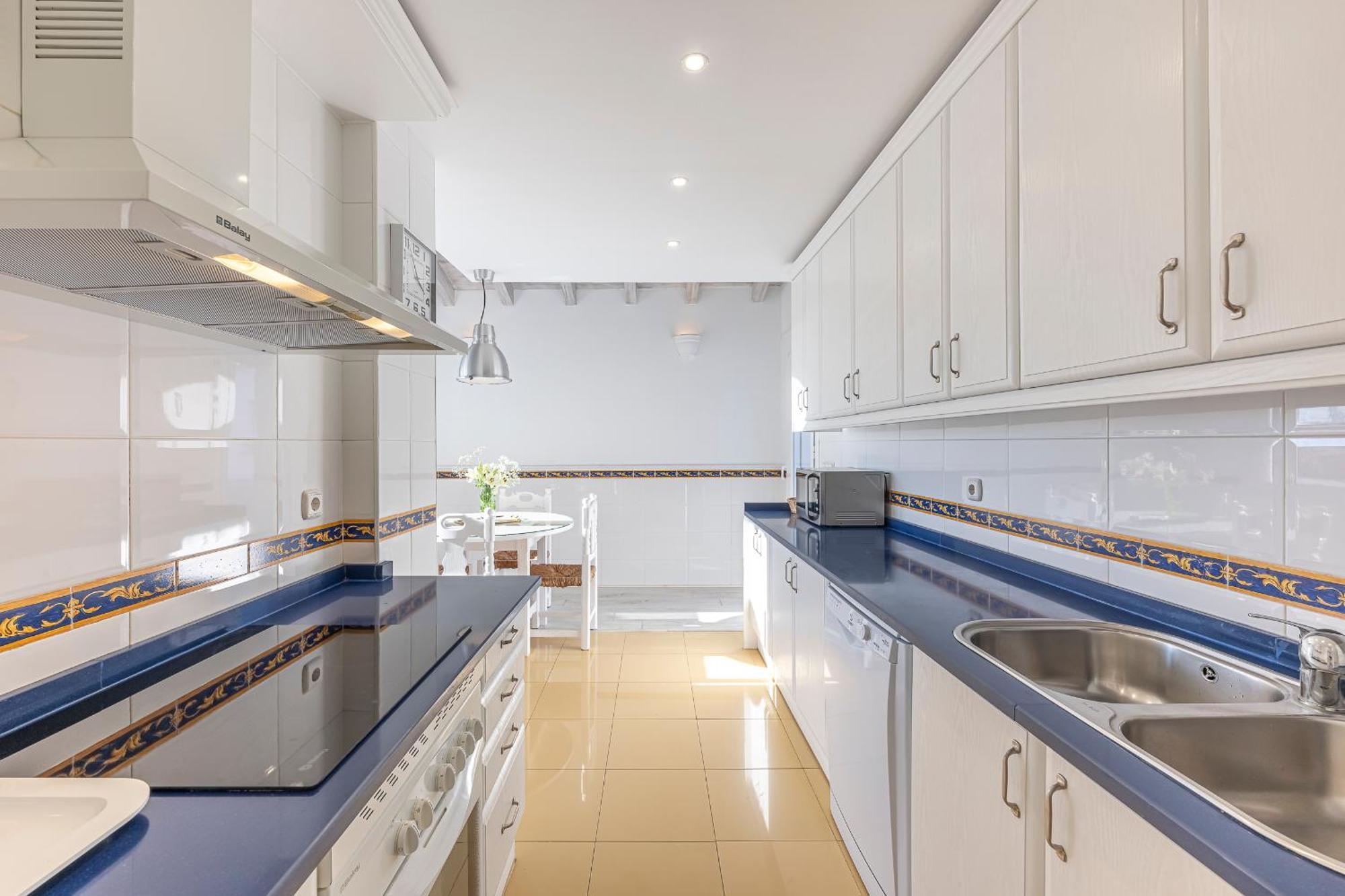 Increible Piso 4 Dorm, Terraza, Parking & Pool Apartamento