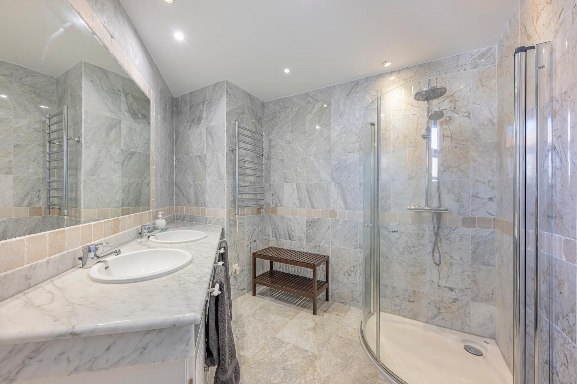 Apartamento Increible Piso 4 Dorm, Terraza, Parking & Pool *