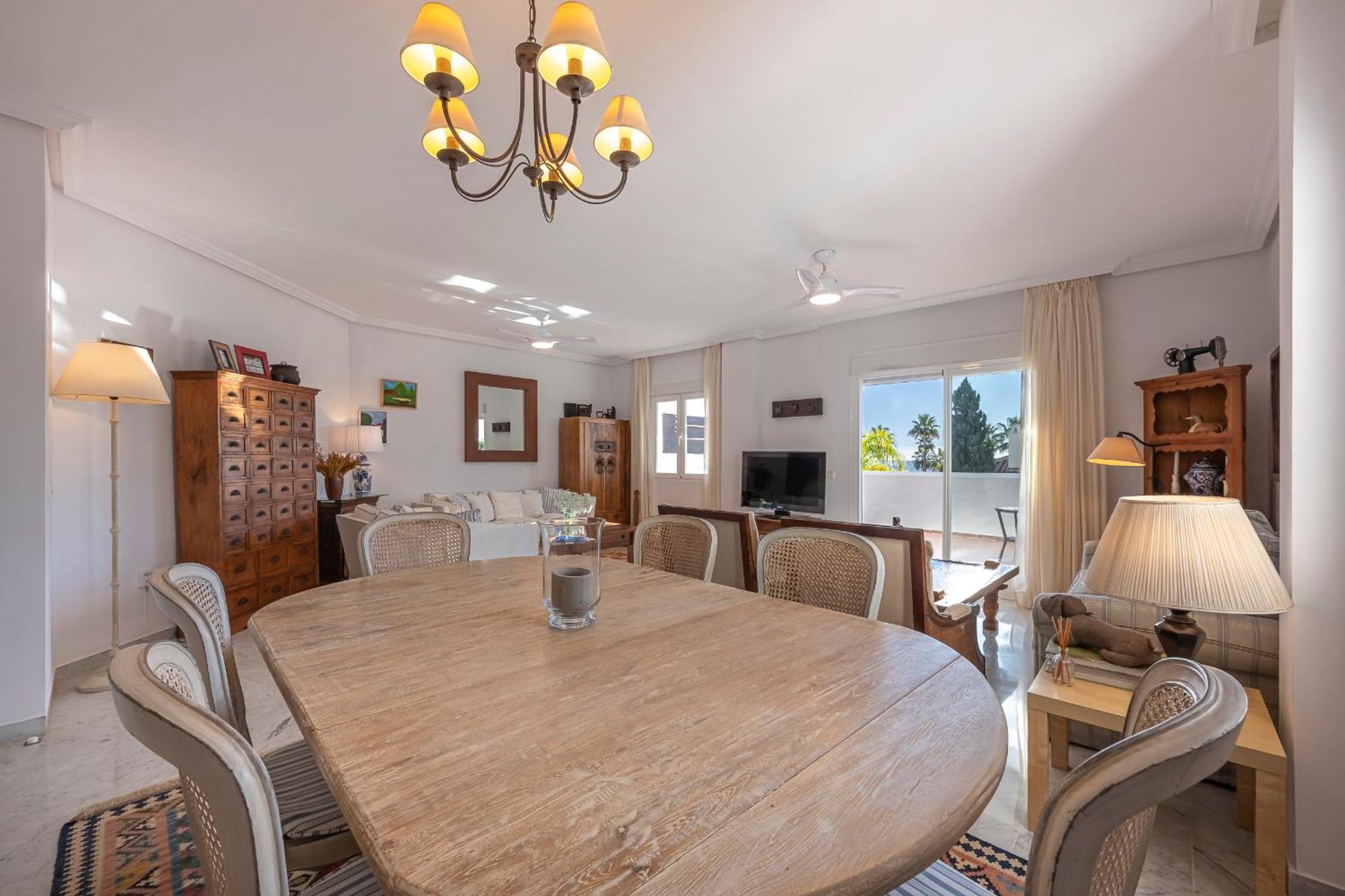Increible Piso 4 Dorm, Terraza, Parking & Pool Apartamento Marbella