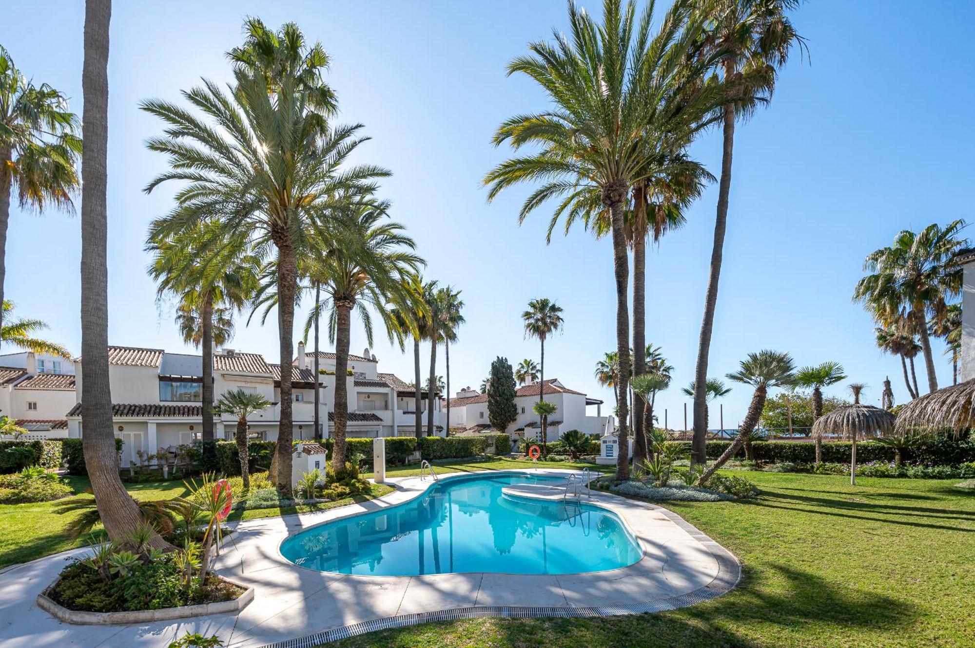 Apartamento Increible Piso 4 Dorm, Terraza, Parking & Pool Marbella