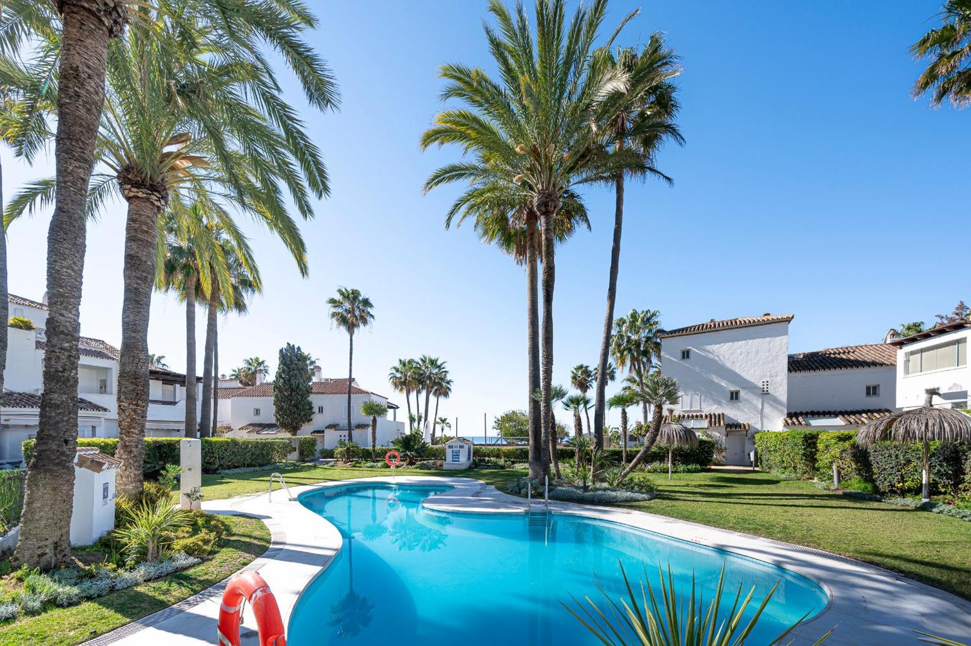 Increible Piso 4 Dorm, Terraza, Parking & Pool Apartamento
